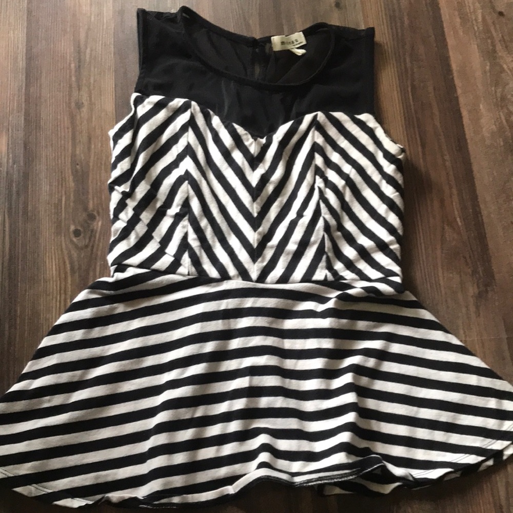 Monteau peplum top
